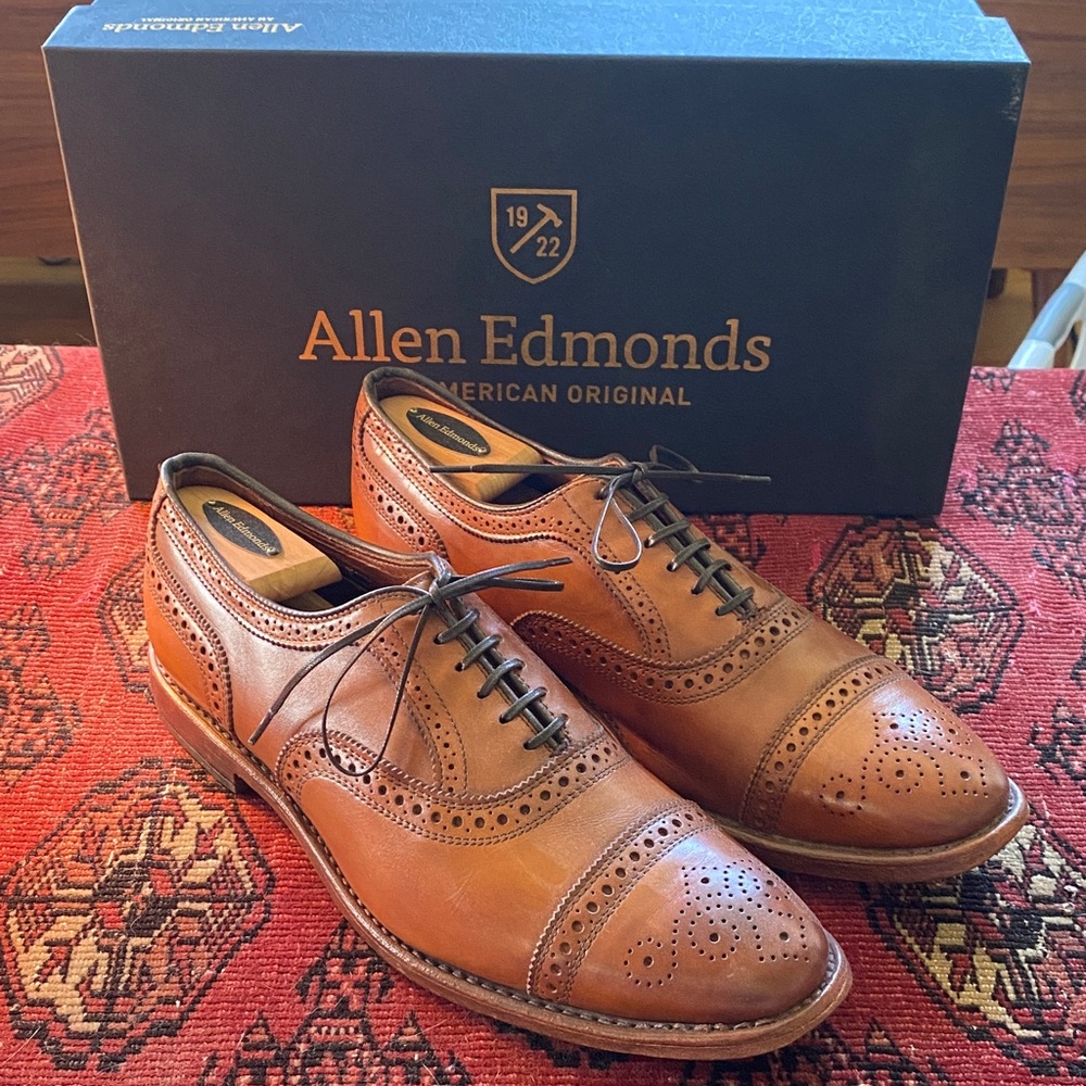 Allen Edmonds Strands Walnut 9.5 D. Bought before company was purchased.
